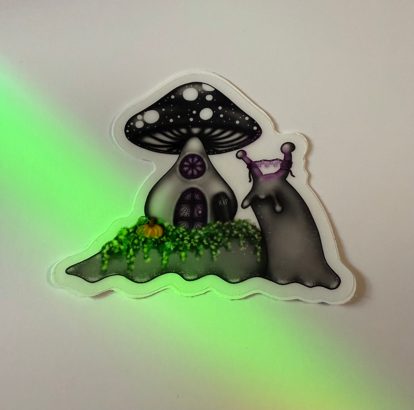 Halloween Themed Snail With Mushroom Cottage (clear)
